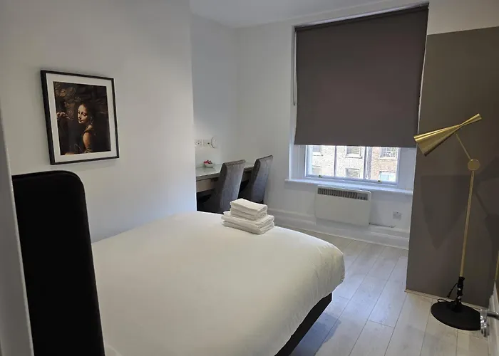 Apart-hotel Dublin Central Suites 3*