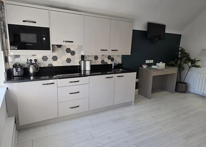 Dublin Central Suites 3* דבלין