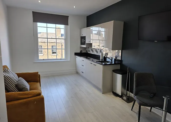Dublin Central Suites מלון דירות דבלין