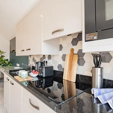 Dublin Central Suites Aparthotel